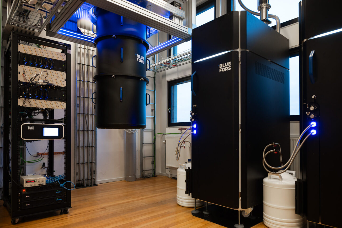 XLDsl dilution refrigerator with the Gas Handling System Generation 2 at the SQuID lab.